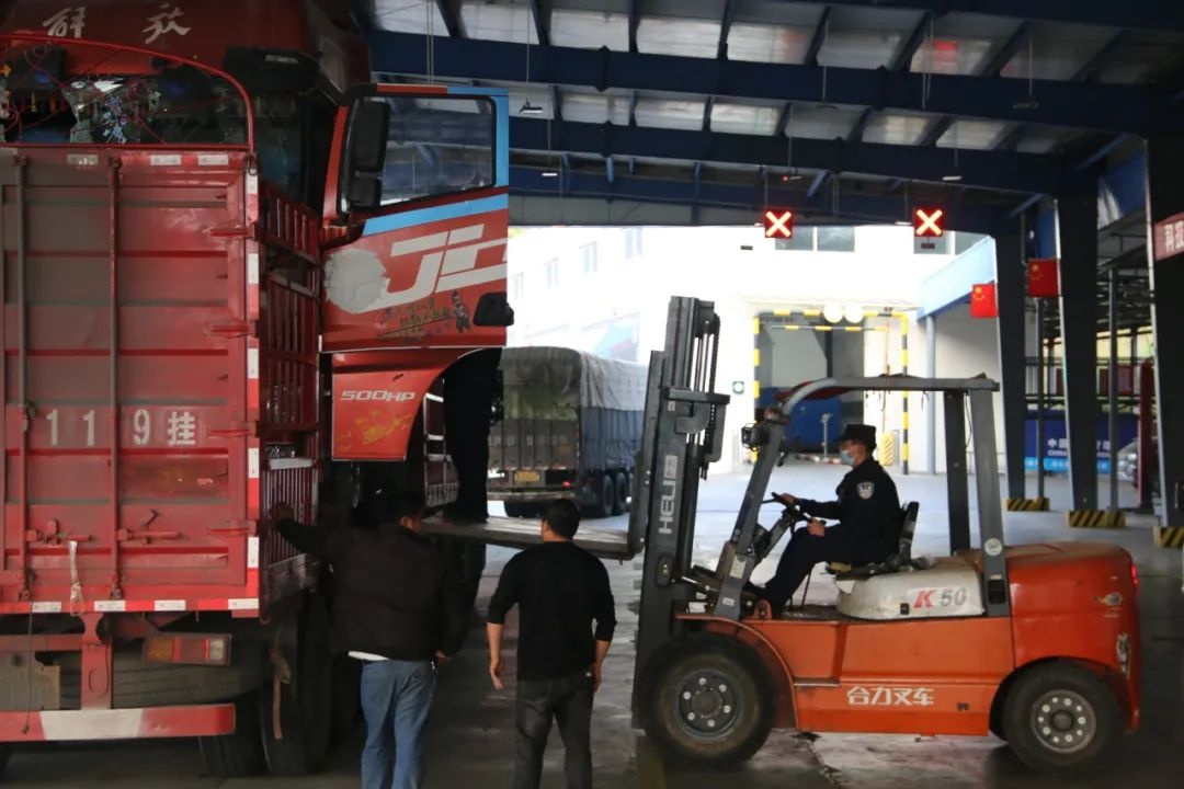西南边陲边检站的3万步背后:隐藏着什么秘密?  第3张