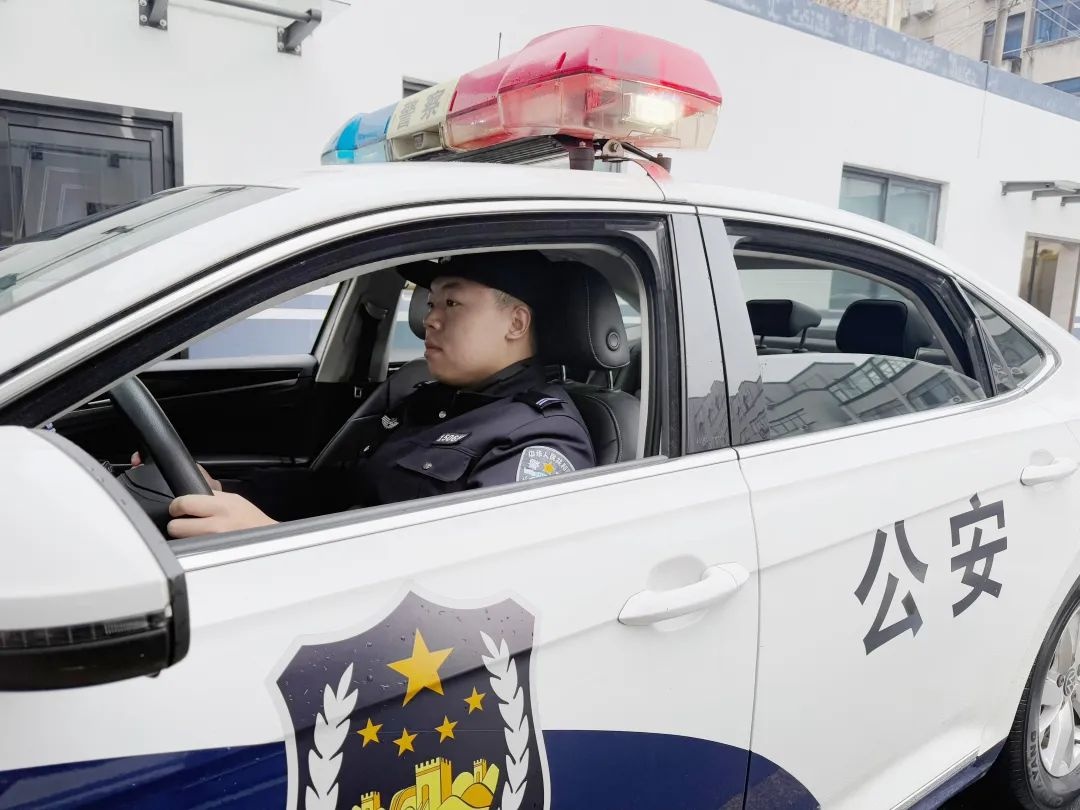 新警在蛇年新春值班：不能团聚值不值? 他们用坚守作答!  第5张