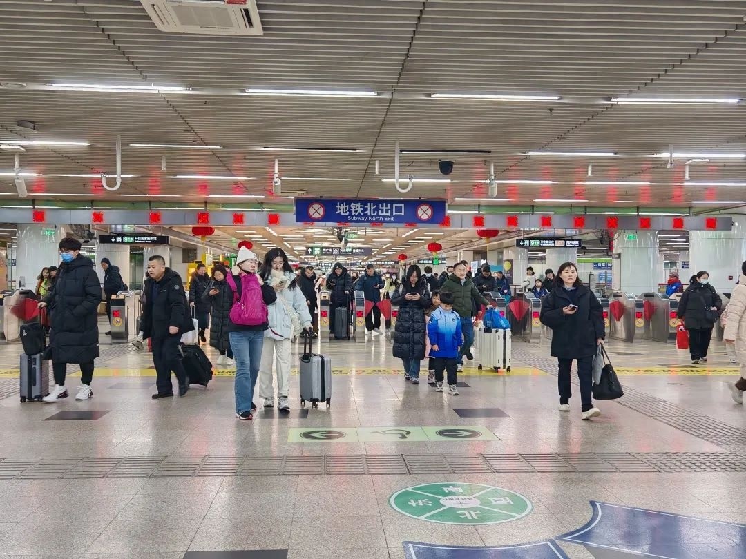 正月初七北京迎返程高峰!七大火车站客流惊人，如何保障?  第1张