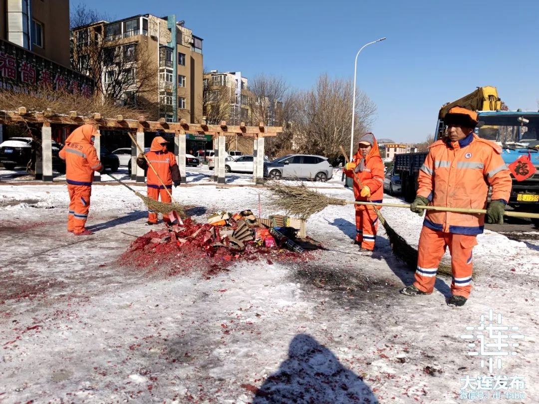 春节团圆时，谁在默默守护我们的城市秩序？致敬那些坚守岗位的无名英雄  第2张