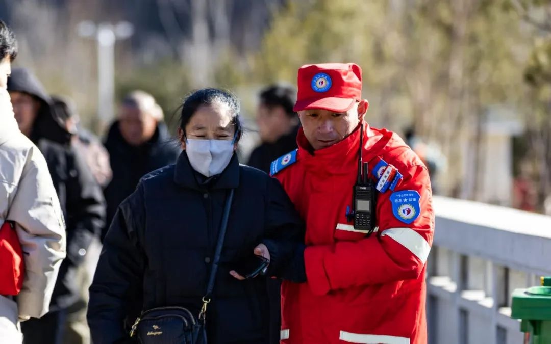 大年初五五台山游客迎祥纳福! 为何志愿者如此暖心?  第5张