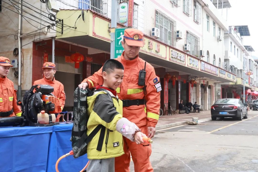 福建森林消防春节防火忙!他们如何筑牢安全墙?  第9张