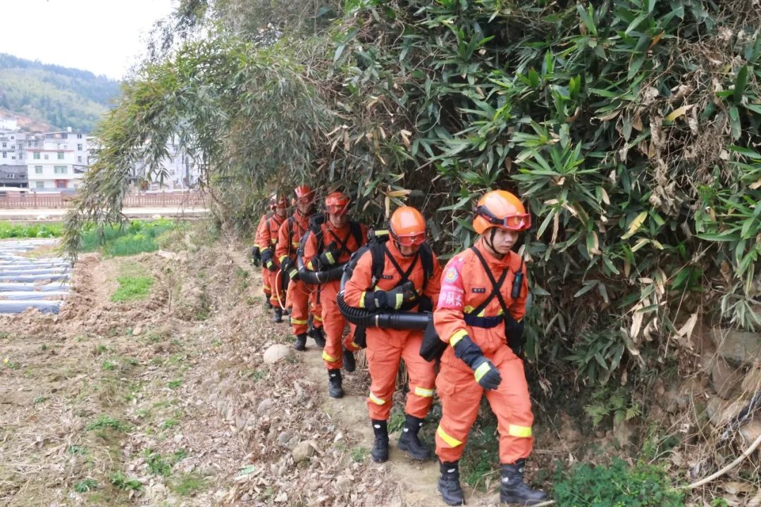 福建森林消防春节防火忙!他们如何筑牢安全墙?  第11张