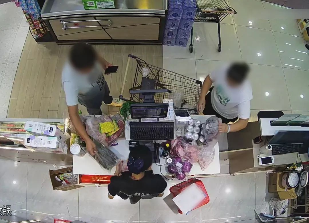 夫妻频繁偷肉竟用这种手段！他们的结局让你意想不到  第2张