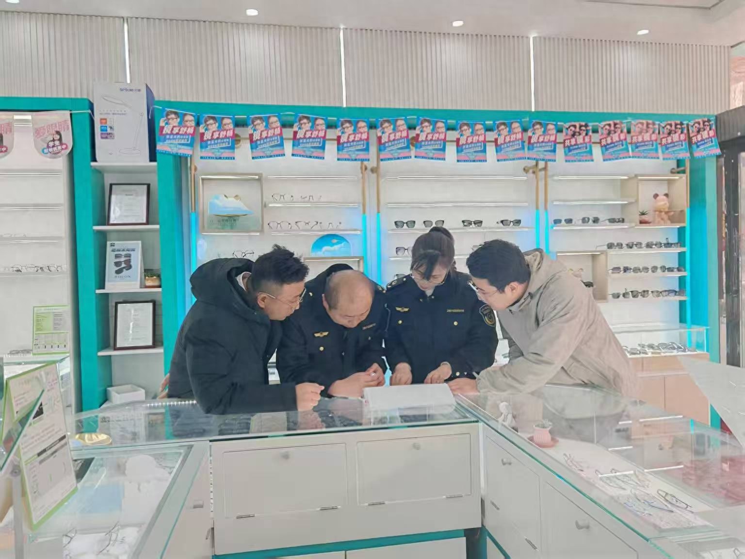 2025春学期开学，西固区监督角膜接触镜!青少年用镜安全能保障?