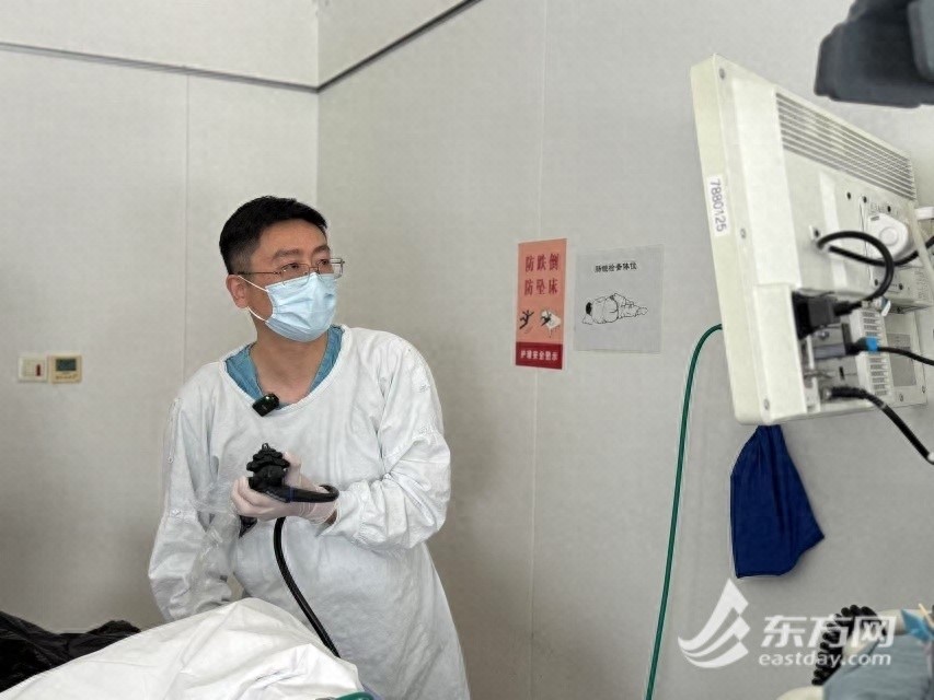 上海新华医院1小时微创手术切除1.5厘米腺瘤，如何避免开腹创伤？  第1张