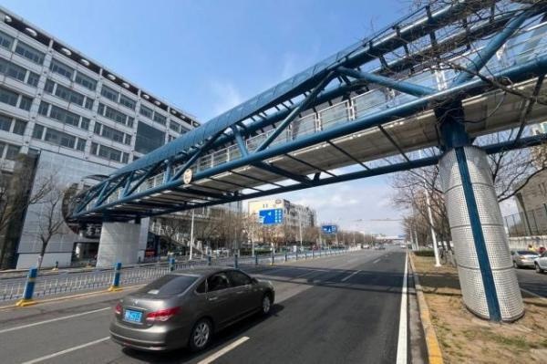 南海路与第三大街交口上下学高峰人车混行拥堵？看泰达如何解决  第3张