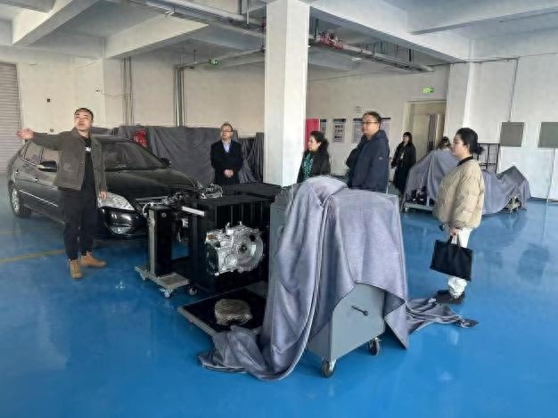 固阳县技能人才迎来重大利好！在家门口就能考取7大热门职业证书，你准备好了吗？