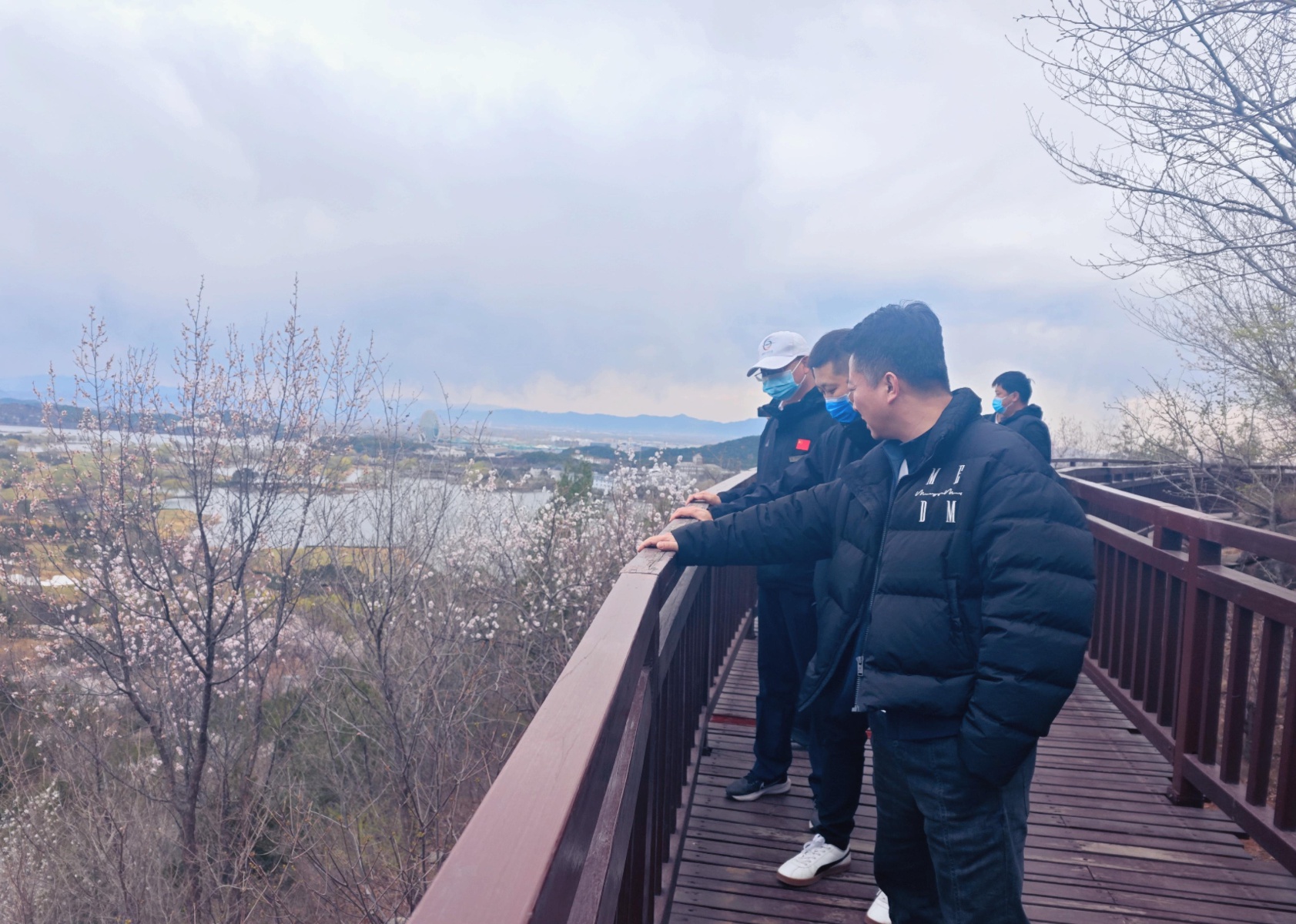 清明踏青季西山栈道迎客！旅游公司节前如何确保其安全？  第4张