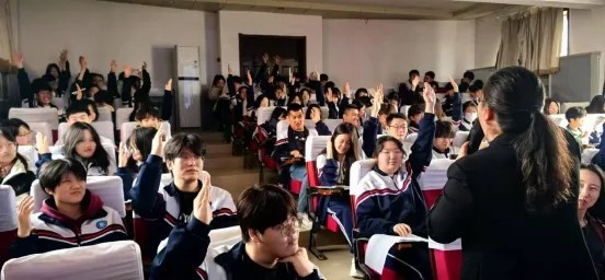 助力青少年成长，专家进校园辅导高考压力管理，你了解压力管理吗？  第3张