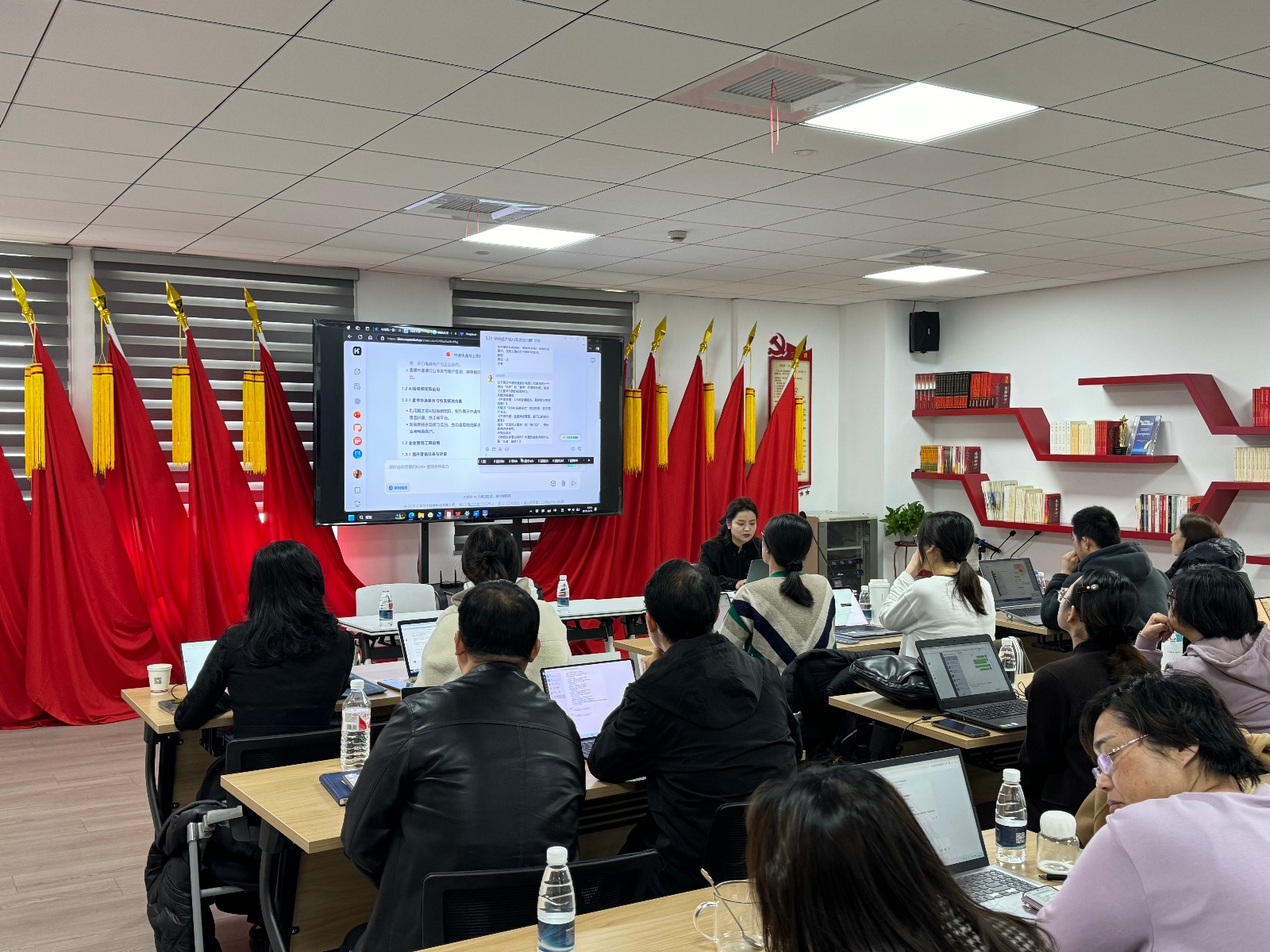 华新镇AI培训：如何解锁无限潜能，提升工作效率？  第2张