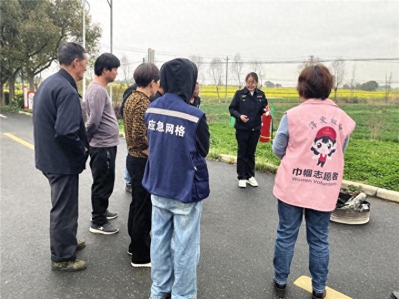 厉害了! 河南村妇联组织消防培训演练, 你村有吗?