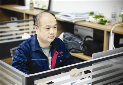 从印刷车间到全国劳模，马丙讯20年奋斗传奇的成功秘诀是啥？