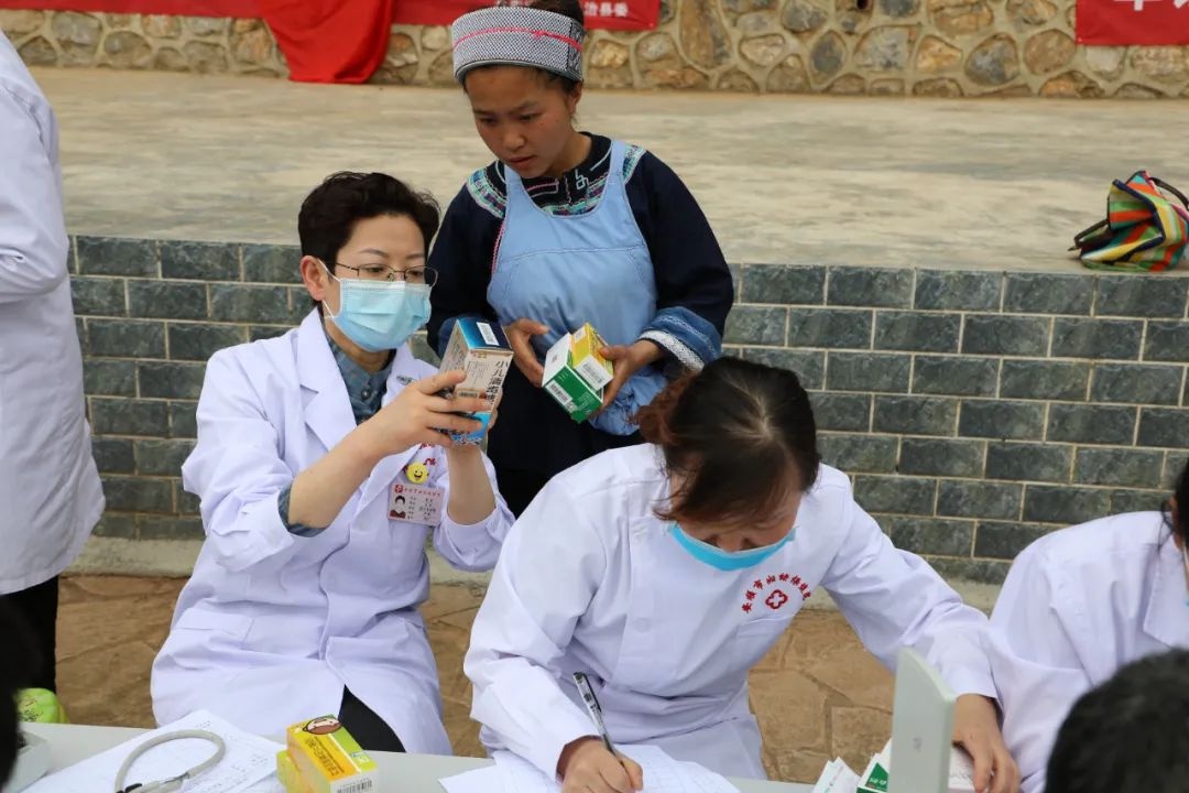 20多年坚守妇产科！产科主任宫青的从医路有多难？  第2张