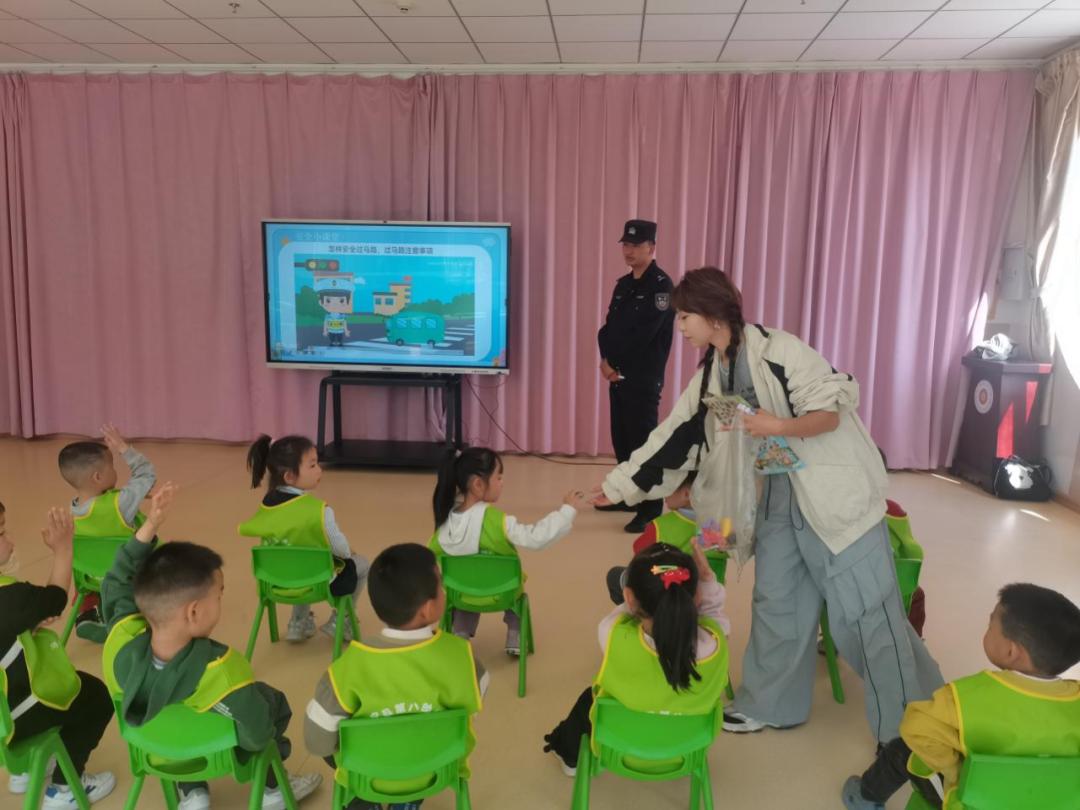 五一小长假前！孩子们的交通安全第一课讲了啥？  第2张