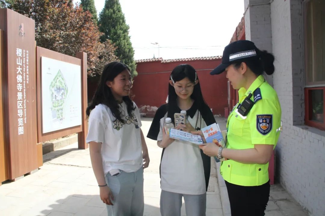 五一假期稷山交警全力筑牢道路安全防线，你知道他们都做了啥？  第6张