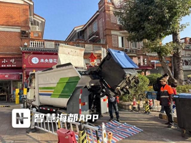 泉州古城网红打卡点变垃圾中转站，市民游客还能安心游玩吗？  第1张
