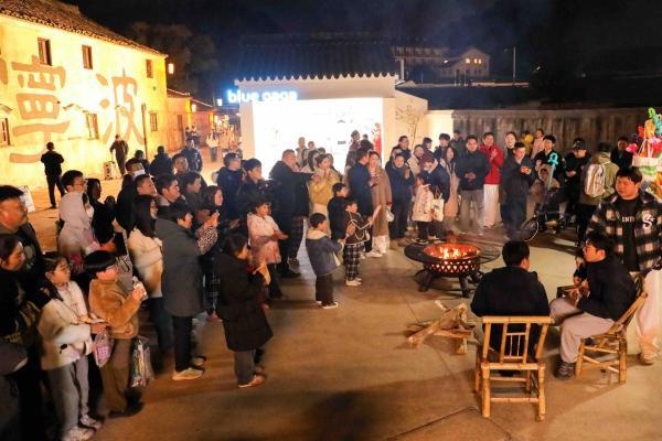 东钱湖陶麓街区跨年迎新，烟火气满满！你准备好体验百年古村的繁华了吗？  第5张