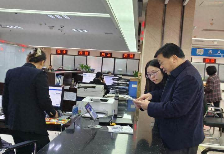 铜仁市市场监管局如何破解企业办事难题？全程跟办体验揭秘