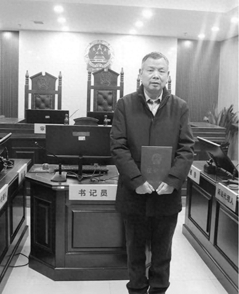 退休编辑转行陪审员，王倬如何用三学成就新人生？