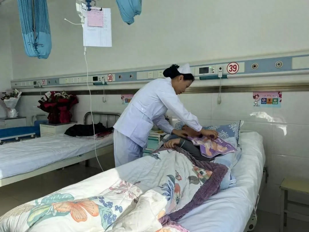 警察丈夫的日常：超级英雄还是家庭守护者？揭秘背后的坚韧与温暖