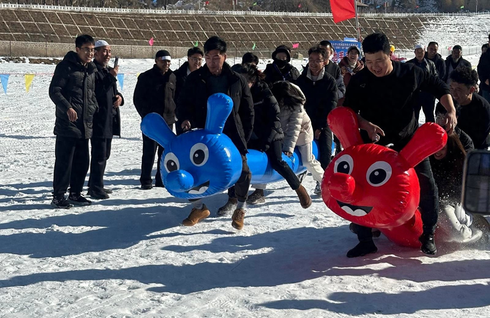 东乡县冰雪趣味运动会激情开幕！你准备好感受冰雪运动的乐趣了吗？