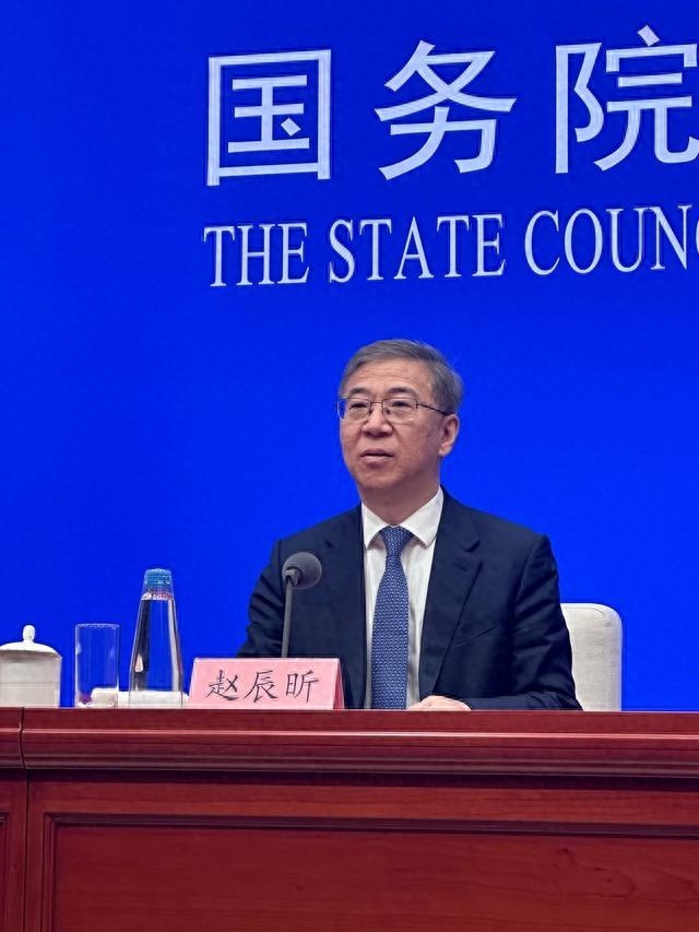 2024年新质生产力发展成效显著，2025年新旧动能转换将如何发力？  第1张