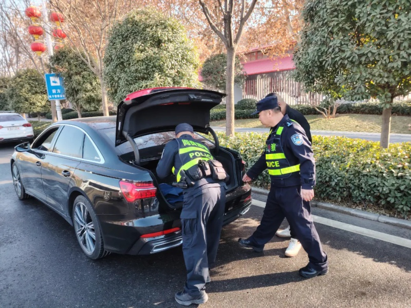 元旦假期如何确保平安？公安阎良分局全警出动，让安全看得见  第3张