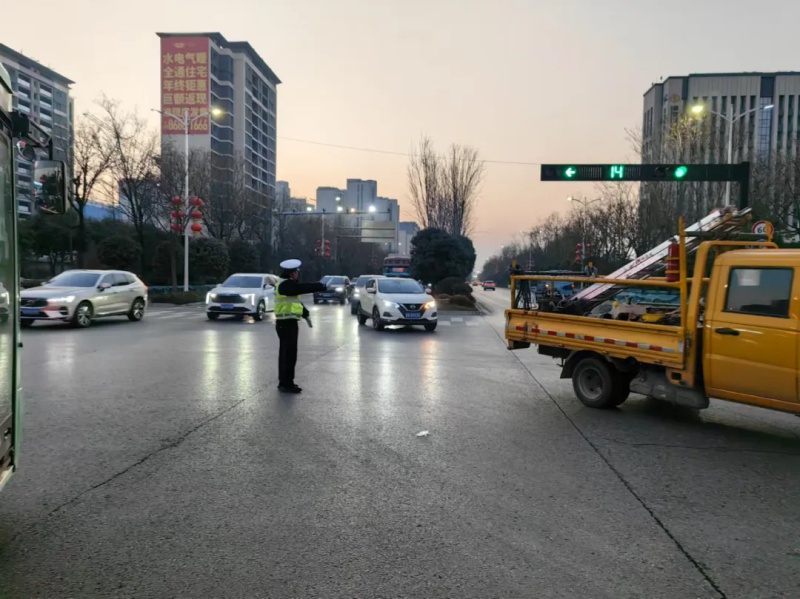 元旦假期如何确保平安？公安阎良分局全警出动，让安全看得见  第8张