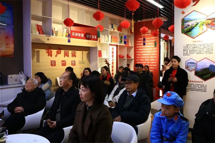 西乡县新时代文明实践中心如何用诗歌朗诵迎接2025？这场活动不容错过  第2张