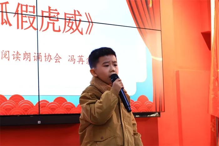 西乡县新时代文明实践中心如何用诗歌朗诵迎接2025？这场活动不容错过  第9张