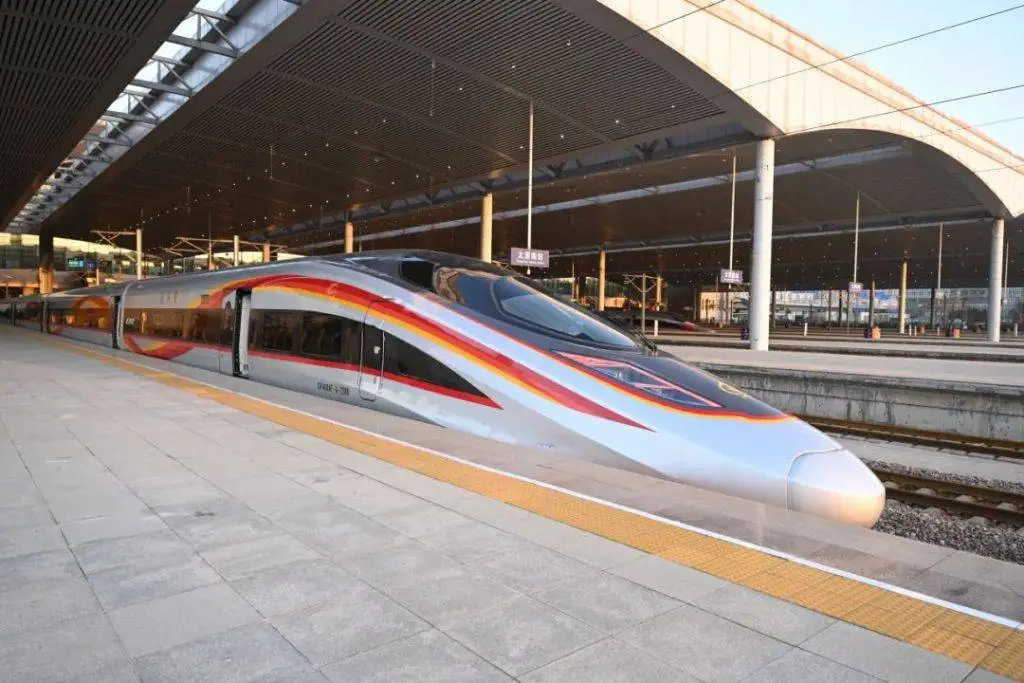 2024春运火车票开售！热门城市和线路曝光，你抢到票了吗？  第2张