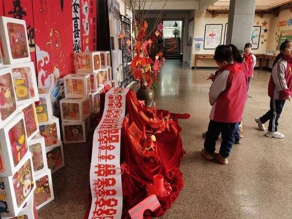妙高小学新年书画展：孩子们的作品竟然如此惊艳！你见过这样的创意福字吗？  第2张