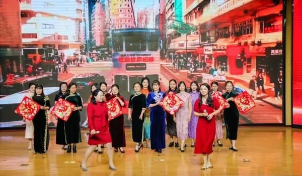 2025年元旦联欢会：庐江县城关小学师生如何用歌声与舞蹈迎接崭新的一年？  第3张
