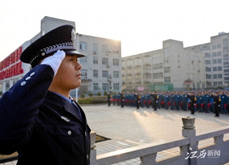 元旦升旗仪式竟让罪犯重燃新生希望！吉安监狱的改造之路有多神奇？  第1张