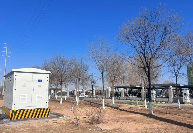 新区充电站大升级！3台160千瓦双枪直流充电桩即将投入使用，你的电动车准备好了吗？  第2张