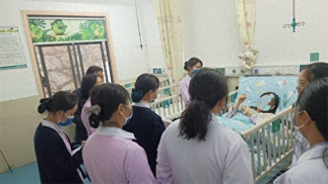 6岁女孩频繁口渴尿床，竟是1型糖尿病！你家孩子有这些症状吗？