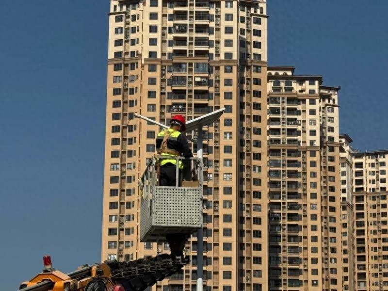 博罗县罗阳街道江南社区：路灯增改、树枝修剪，夜间出行更安全！你感受到了吗？