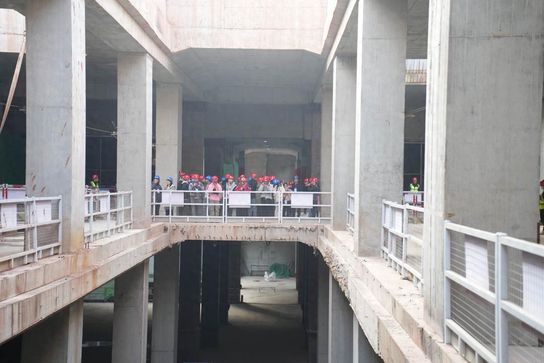 深达15层楼！成都地铁18号线骡马市站施工难度有多大？