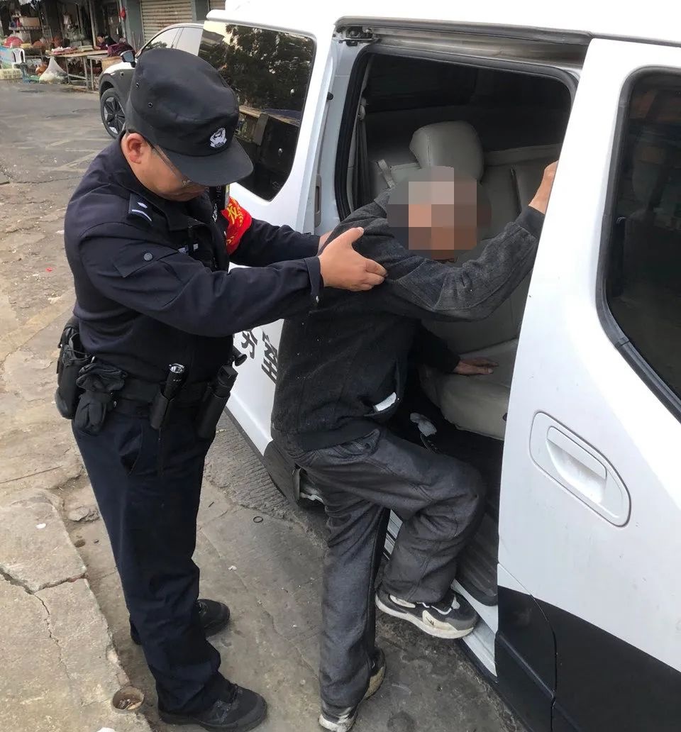 春节假期警民暖心故事不断!民警辅警坚守一线遇火情,他们如何做到有警无险?!  第4张