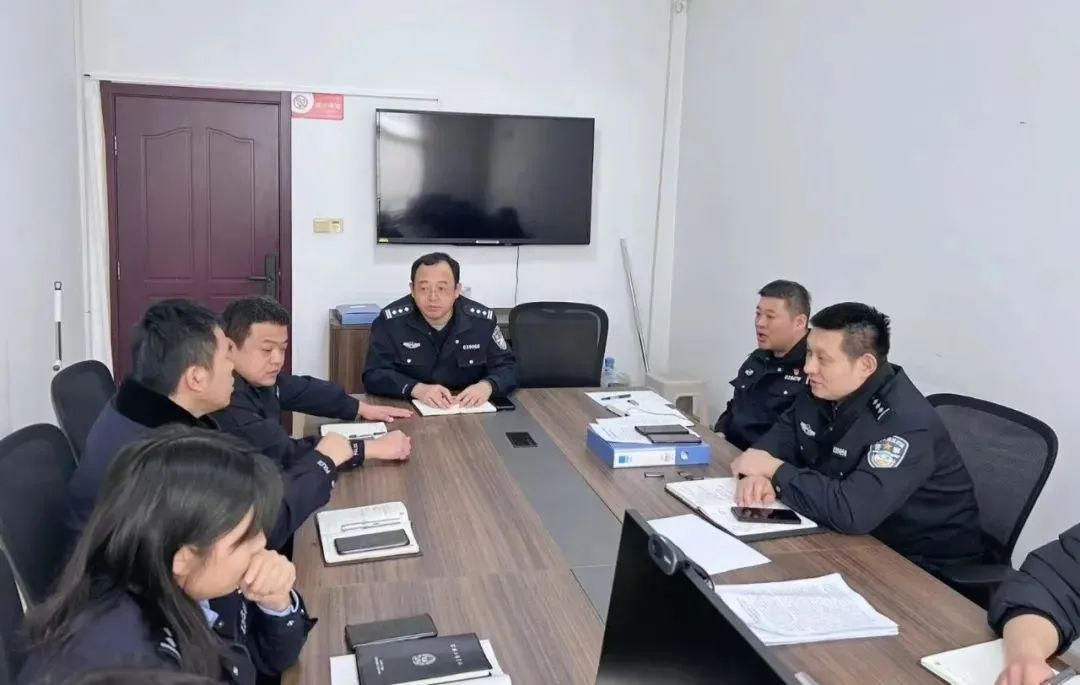 六天辗转四省带回12名嫌疑人!侦查中心如何做到?  第3张