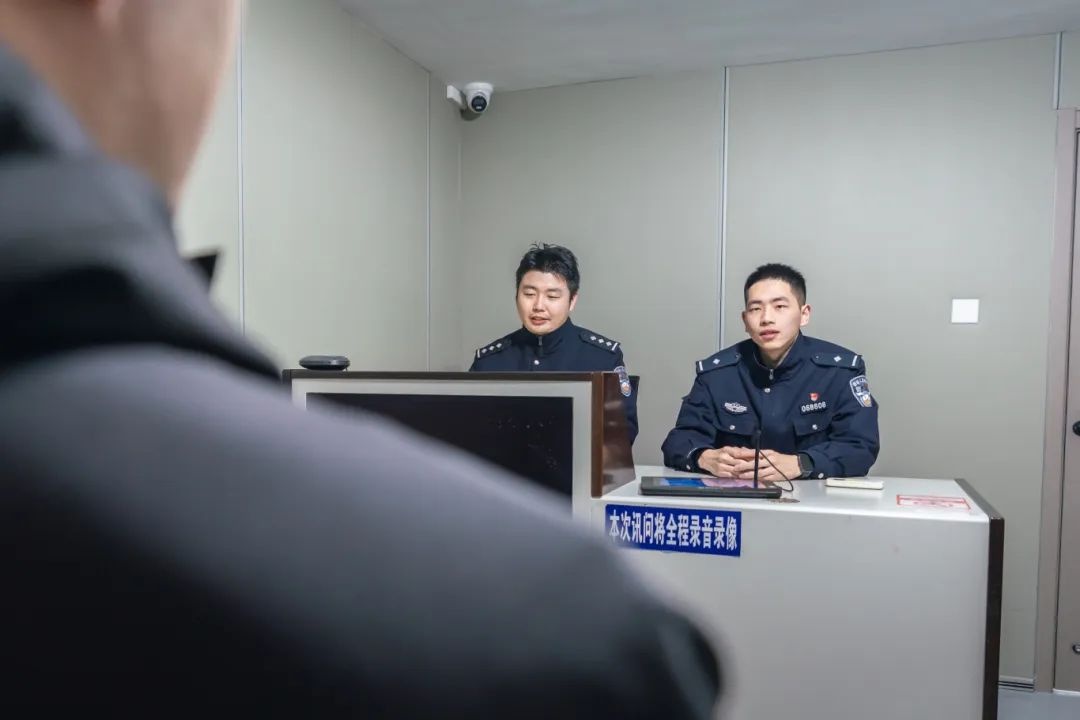 00后新警的春节日记：执勤巡逻、侦查办案，他们的春节印记你想象不到  第2张
