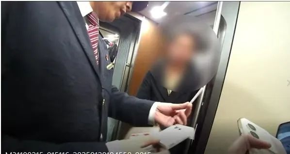高铁全程禁烟总有人心存侥幸!你知道会被处罚吗?  第2张