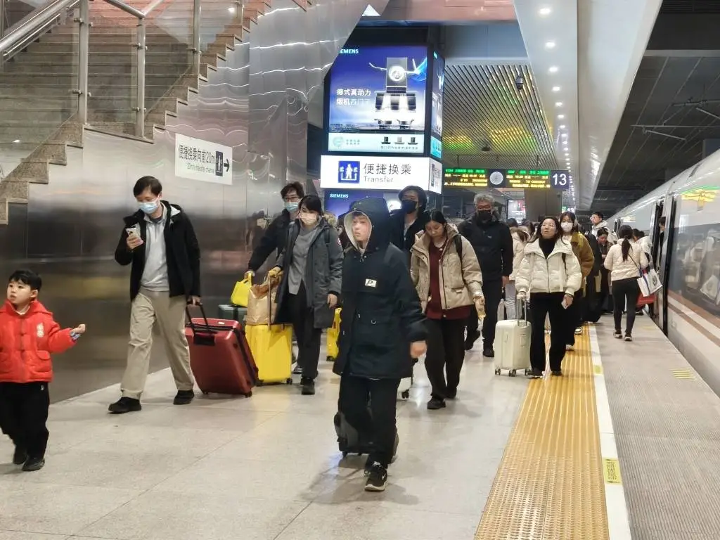 铁路上海站返程高峰！初六76.8万旅客到达，怎么应对？