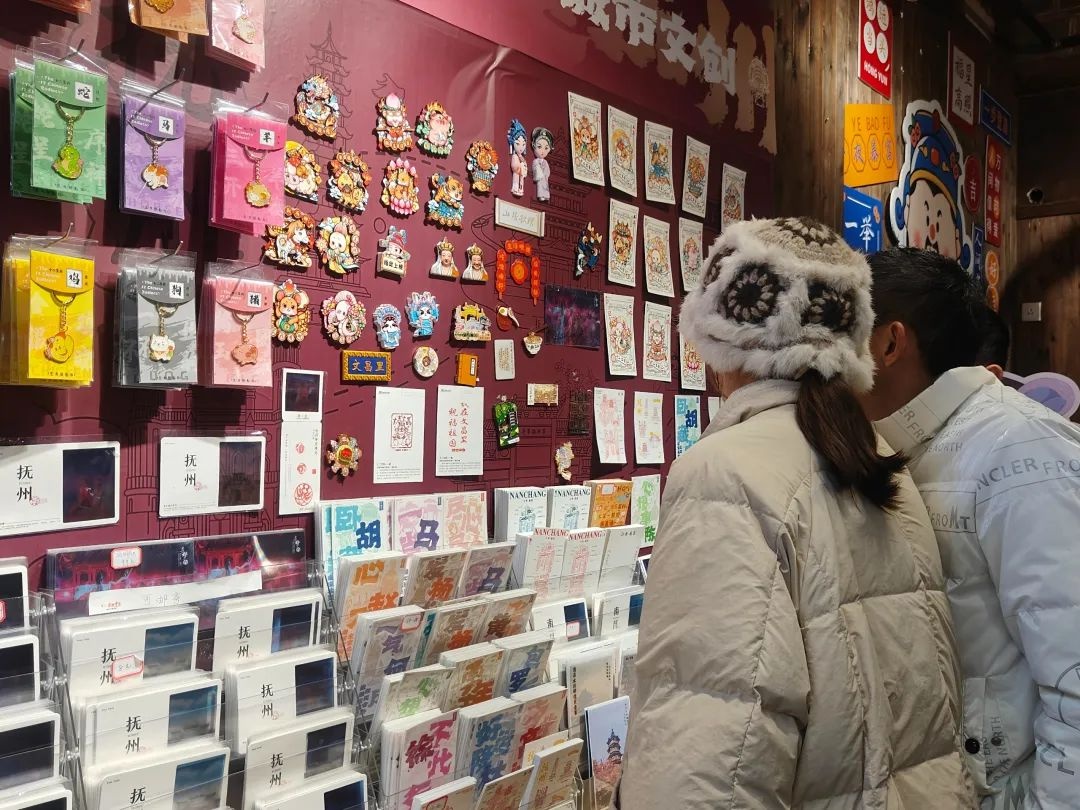 文昌里文创店为何一夜爆红？汤显祖主题产品成抢手货  第2张
