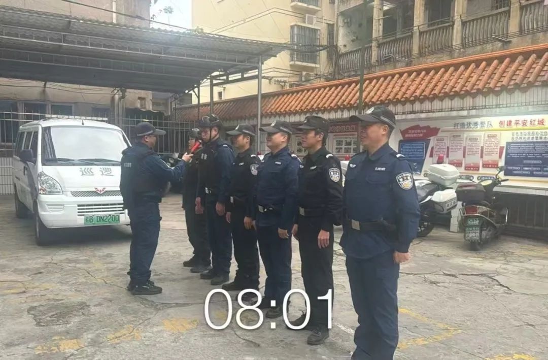 春节万家团圆时，他们为何还在街头奔波？揭秘右江公安的别样年味儿  第2张