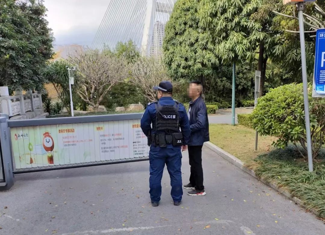 春节万家团圆时，他们为何还在街头奔波？揭秘右江公安的别样年味儿  第7张