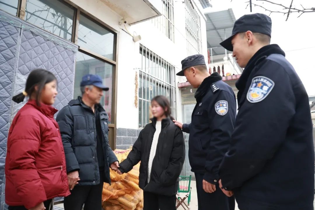 春节喜庆浓厚时，民警为何不放松？看小河警务室的坚守  第7张