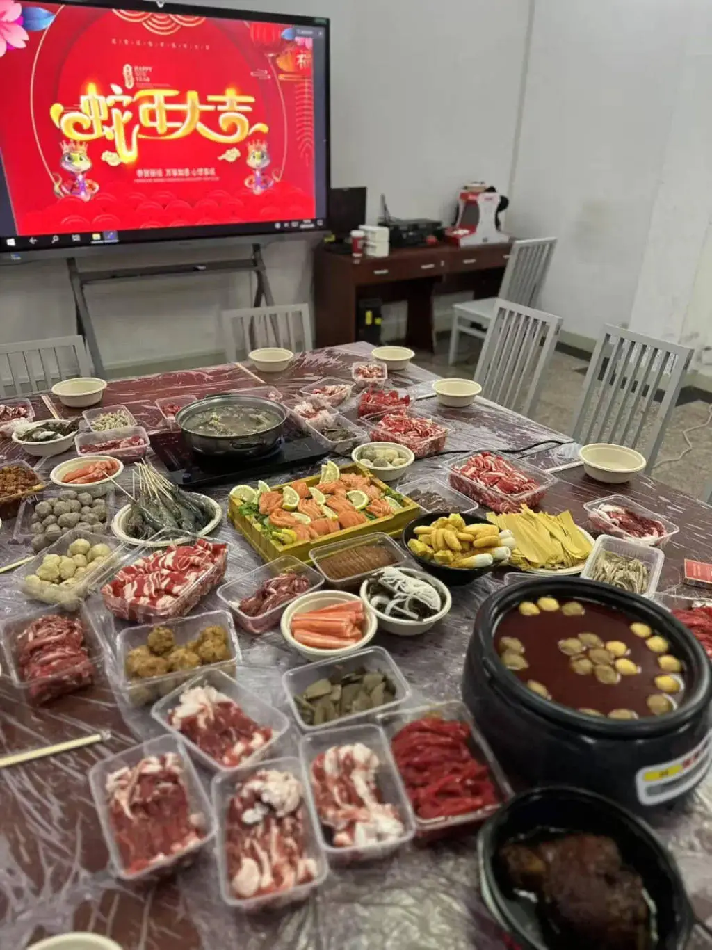 黄浦公安民警的年夜饭：坚守背后的温暖！你不感动？