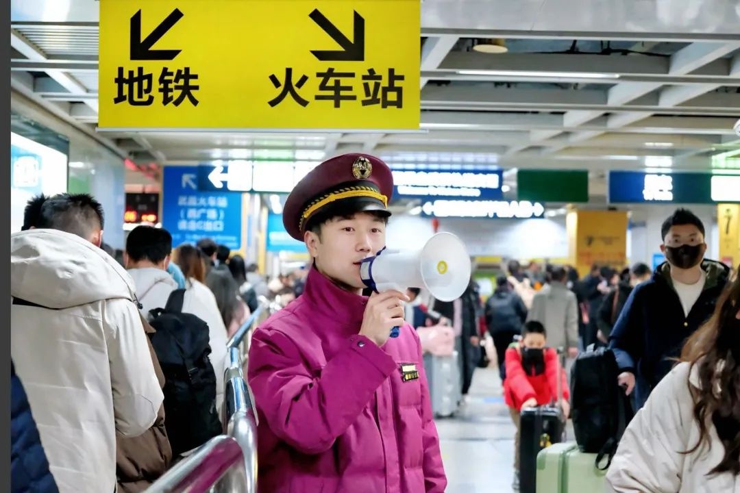 春节返程高峰：武汉四站一场双向客流增多，你准备好了吗?  第3张